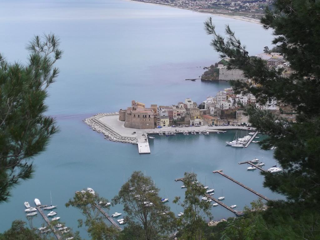 Zu Pippinu Apartment Castellammare del Golfo Exterior photo